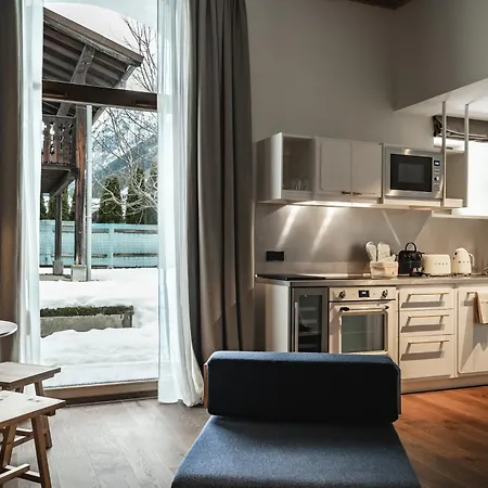 De L'heliopic Aparthotel 4*