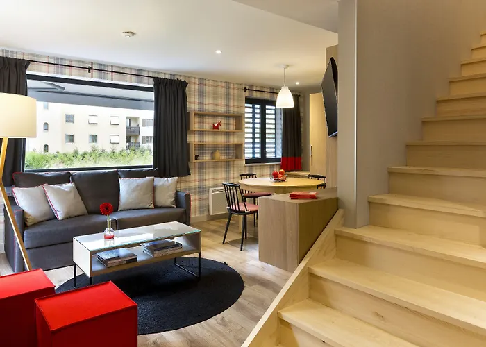 מלון דירות De L'heliopic 4*